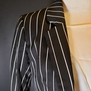 H&M Black and White Striped Blazer Size 2